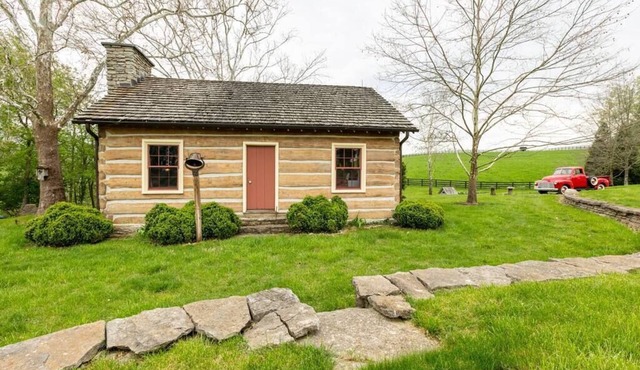 Cabin in Kentucky Horse Country