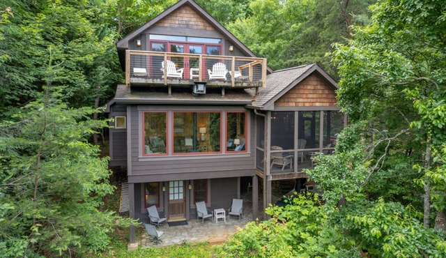 Cabin in Lake Lure Near Chimney Rock and Lake Lure Beach!