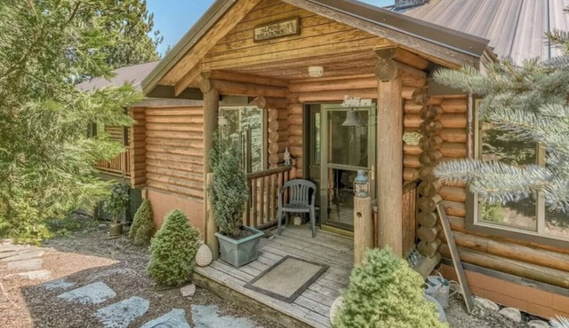 Cabin in the Mountains of Ashland