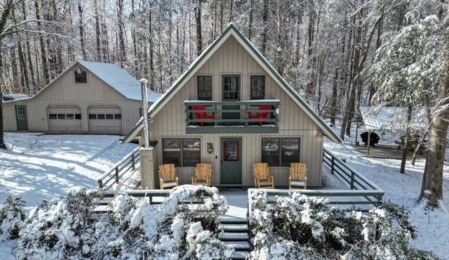 Cabin in the Smokies, 30-mins away from Gatlinburg & Pigeon Forge- Pet friendly