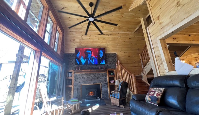 Cabin in the TreeTops! 4 Level a-frame cabin, with 5 levels of decks