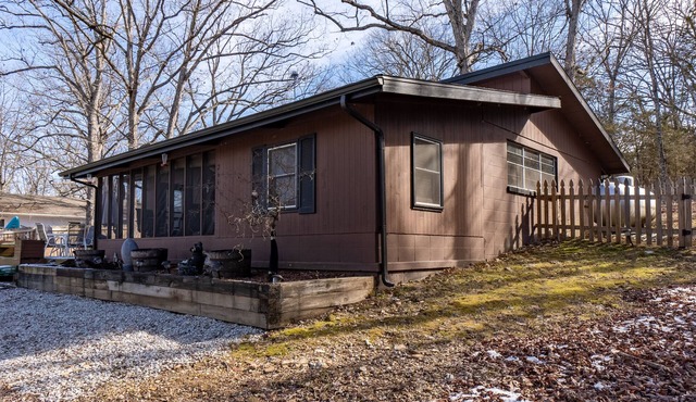 Cabin in the woods close to Table Rock Lake