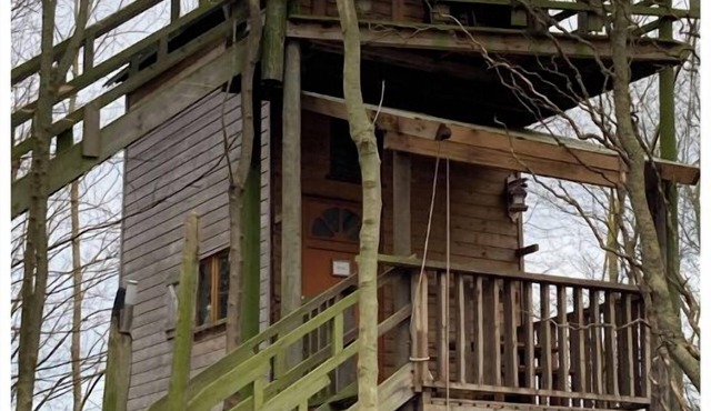 Cabin in the woods with 2 bedrooms