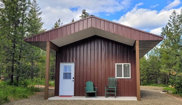 Cabin in the woods with all the comforts of home