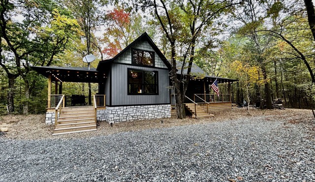 Cabin in the woods with hot tub near hiking, ATV/SXS and horseback trails