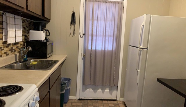 Cabin-like Studio Motel Suite