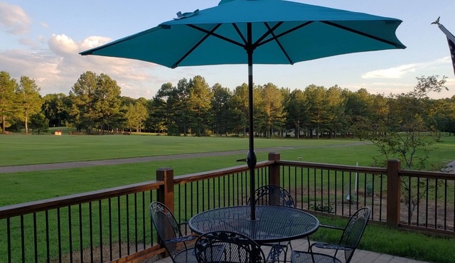 Cabin Located on Tannenbaum Golf Course in Drasco, AR.