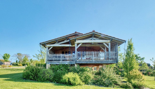 Cabin 'Malfourat' with Shared Pool, Wi-Fi and Air Conditioning