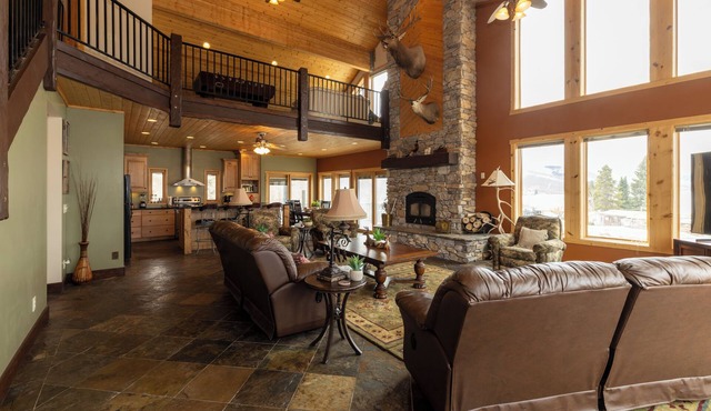 Cabin Mountain Retreat
