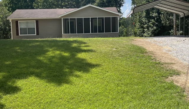 Cabin near boat ramp at Sardis Lake