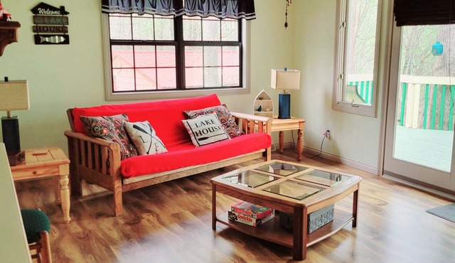 Cabin Near Dale Hollow Lake