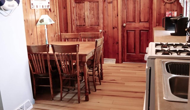 Cabin near Mississippi with Pickleball court - Mill Creek