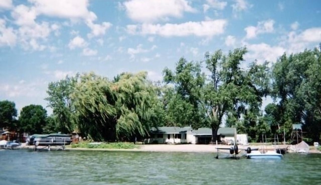 Cabin on 150 Ft. of Beautiful Lake Minnewaska! One of the sandiest Lakes in MN!