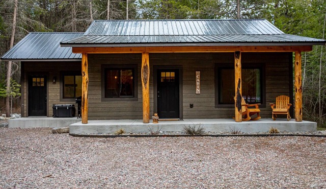 Cabin on 8 acres!