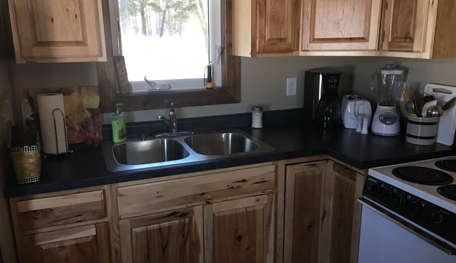 Cabin on beautiful Lake Belle Taine