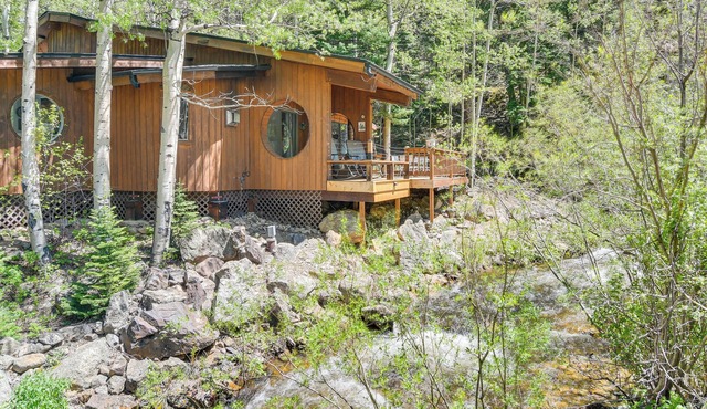 Cabin on Clear Creek: A Hobbit’s Retreat!