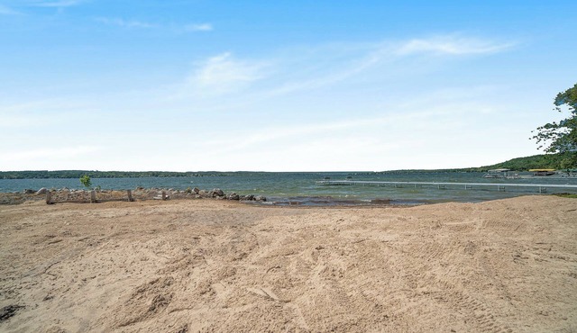 Cabin on Lake Leelanau