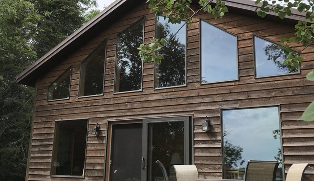 Cabin on pristine Big Turtle Lake