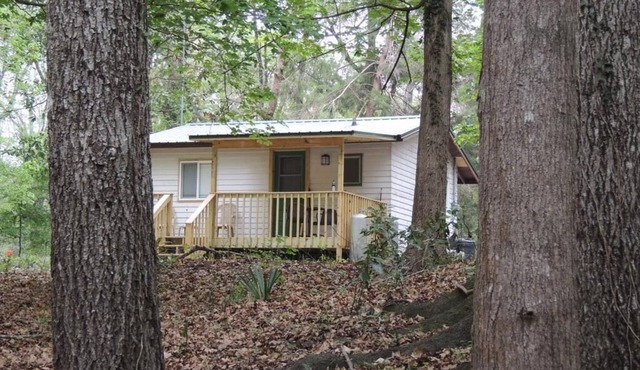 Cabin on Sante Fe Inlet in Three River Estates (walking distance to park)