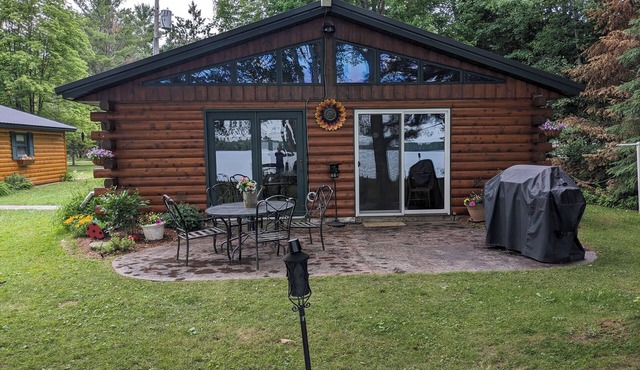 Cabin on Soo Lake. Enjoy the views of the lake 66' from water's edge.
