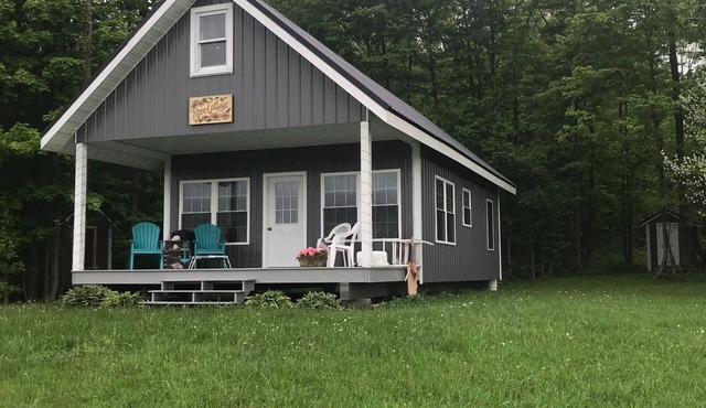 Cabin on the Amish Trail