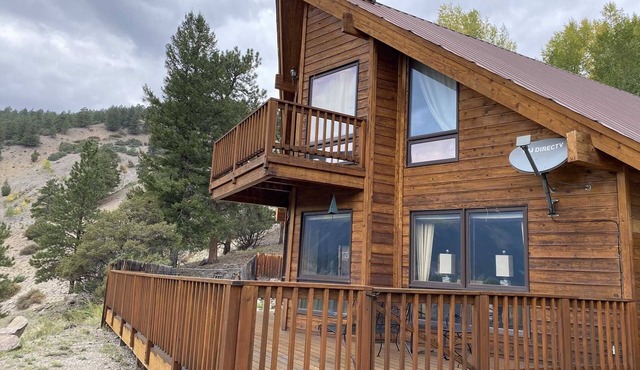 Cabin on the Bluff - Spectacular Views From Home Nestled in the Trees Above Lake City