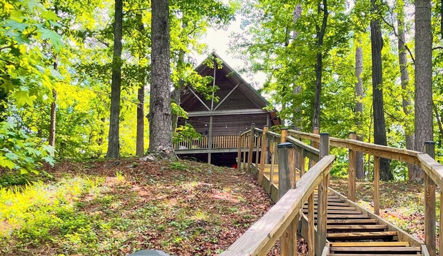 Cabin on the Cove- Cozy Lake Retreat w/Fire pit