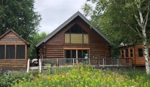 Cabin on the Cove: Summer Fun Awaits: Cabin on the Cove, Right on Lake Superior!