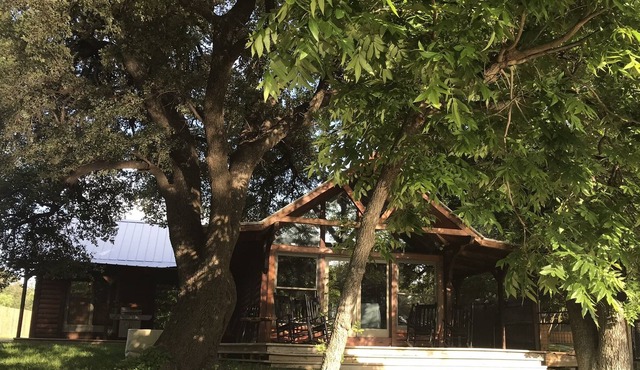 Cabin On The Creek -Crystal Clear Spring Creek Irion County Texas. Near San Ange