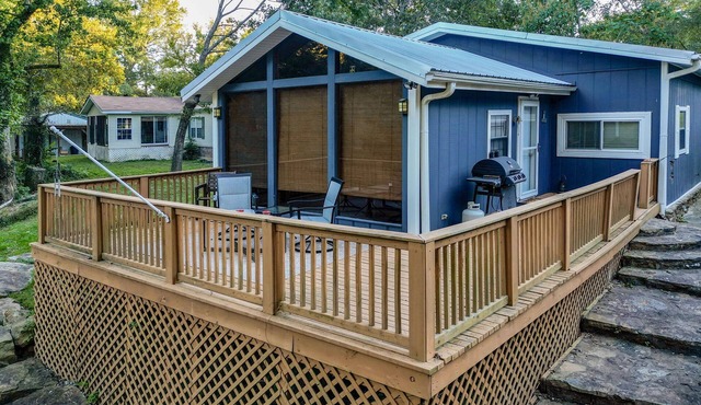 Cabin on the Little Red River
