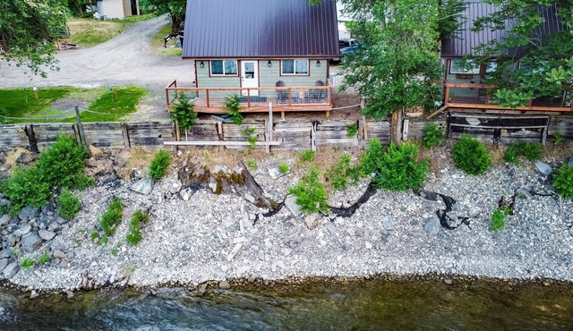 Cabin on the Salmon River