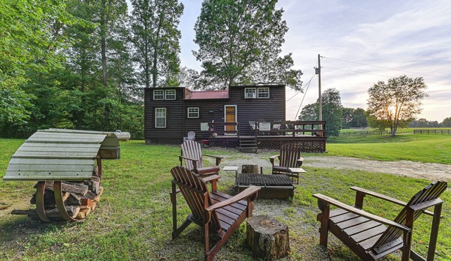 Cabin on Working Highland Cattle Farm in Kentucky