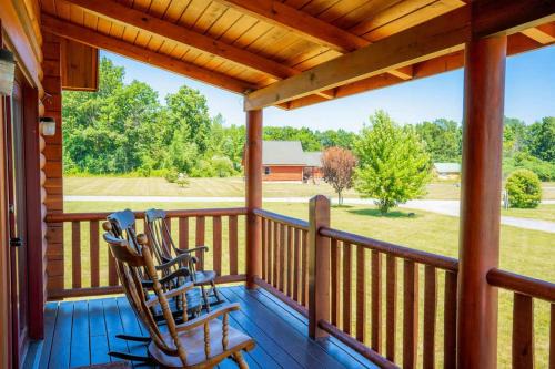 Cabin Otisco Lake Views Fire Pit & Pool Table