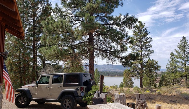 Cabin overlooking Drews Reservior