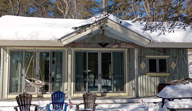 Cabin & Sauna on Lake Monomonac near Mt. Monadnock