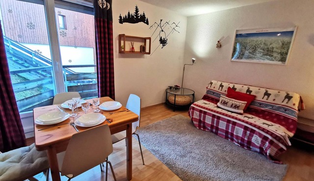 Cabin studio 200m from slopes, bath, balcony
