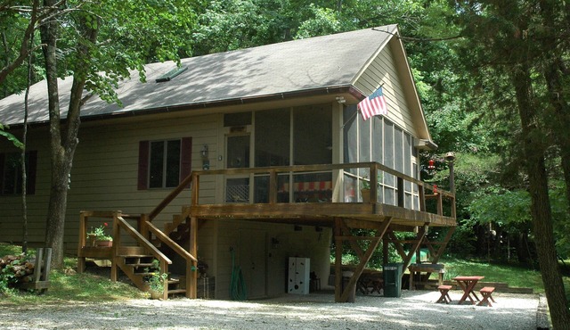 Cabin/Vacation Home In the Woods on Private Lake Close to Louisville, Ky
