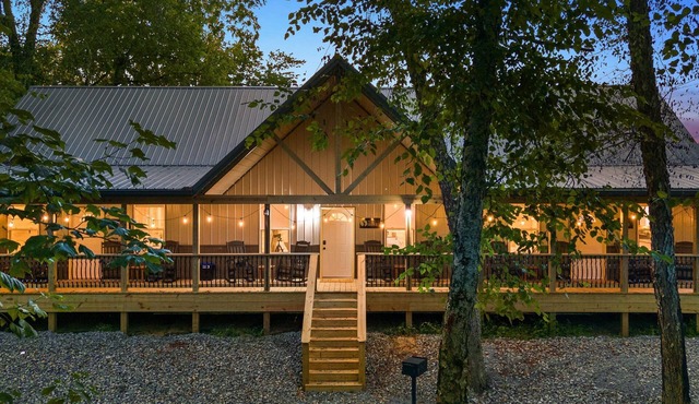 Cabin w/Firepit~Pickleball~Arcade Games~River Boat Ramp~20 Min Lake Cumberland