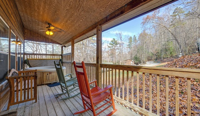 Cabin w/Hot Tub - Near Nantahala Outdoor Center!