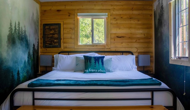 Cabin, Waterfront, Firepit, Dog Friendly