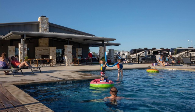 Cabin with Inclusive Resort Amenities - Cabin with Inclusive Resort Amenities