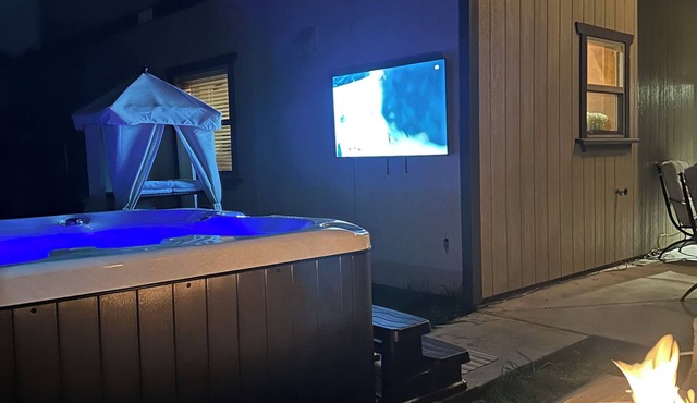 Cabin with Spa and Arcades 7 mins to Ski Resort