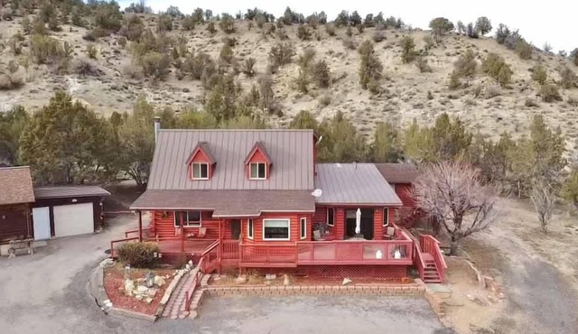 Cabin with Views just minutes from Zion Nat'l Park