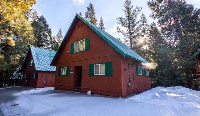 Cabins at Strawberry - Dogwood