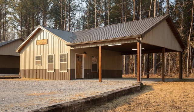 CABINS OF LAY LAKE AT BEESWAX CABIN #1