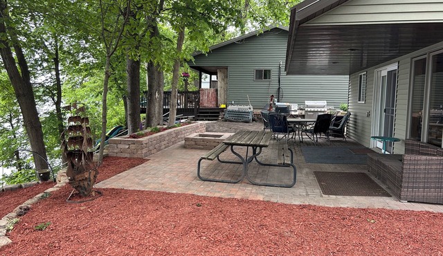 Cabins overlooking the lake Sakatah, bordering the state trail