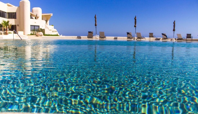 CABO Stunner~Ocean View Beach Condo with Gorgeous Sunsets Sleep 6+