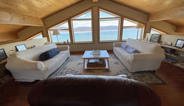 Cabot trail, walk to beach, luxurious living space, gorgeous Atlantic Ocean view