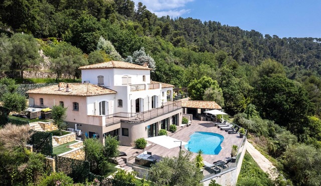 Cabris 6BR Villa | Pool & Stunning Views