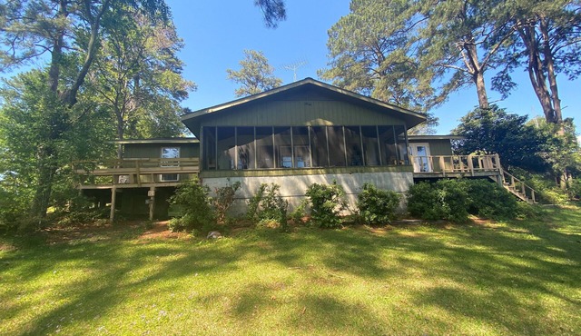 Cactus Cove Retreat on Toledo Bend - Private Beach!